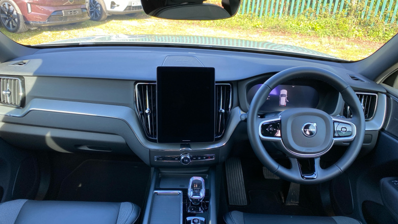 Volvo XC60 2.0 B5P Plus Black Edition 5dr AWD Geartronic Petrol Estate